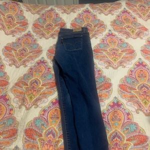 Womens Levi Strauss skinny leg jean
